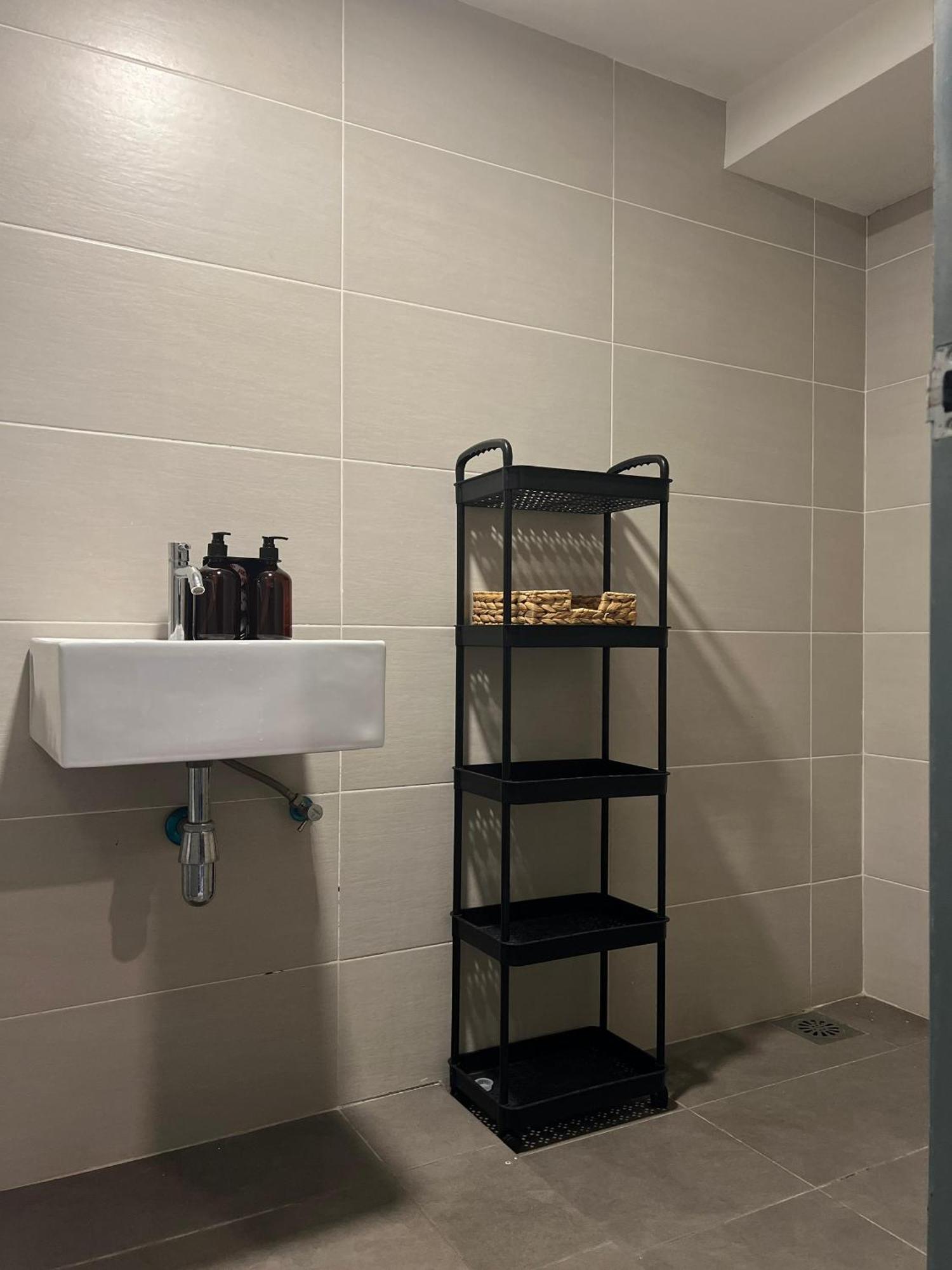 Mix Hostel Kl By Chillout Hostel Петалинг-Джая Экстерьер фото